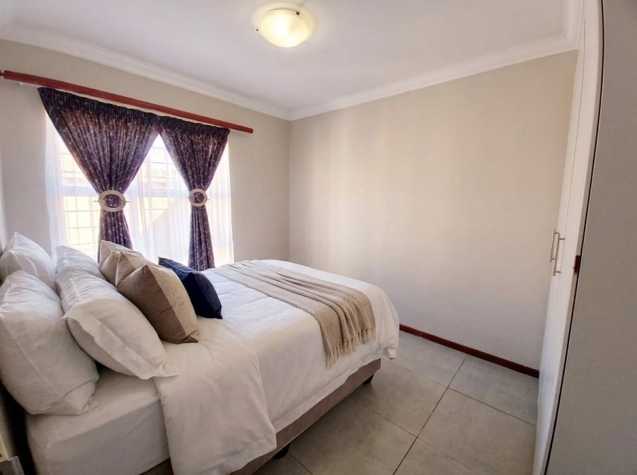 To Let 3 Bedroom Property for Rent in The Wilds Gauteng