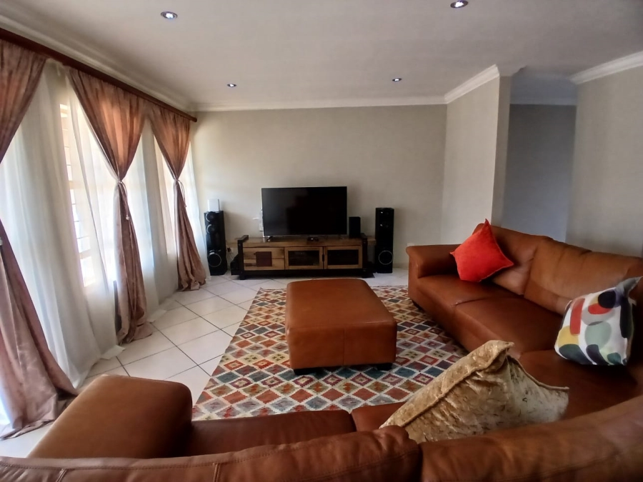 To Let 3 Bedroom Property for Rent in The Wilds Gauteng