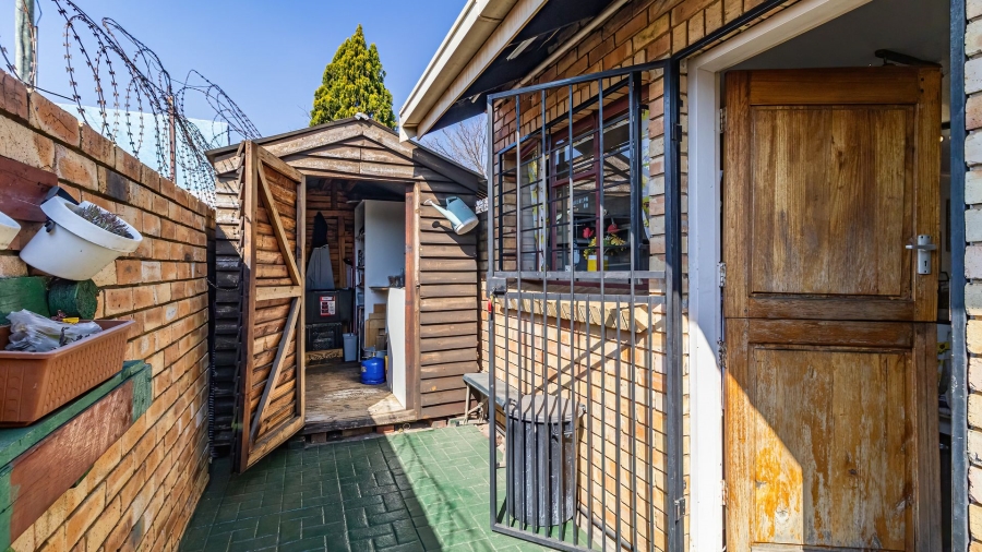 2 Bedroom Property for Sale in Cresslawn Gauteng