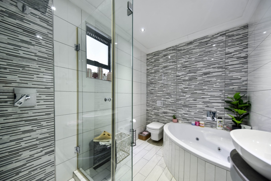 4 Bedroom Property for Sale in Lombardy Gauteng