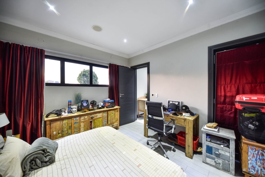 4 Bedroom Property for Sale in Lombardy Gauteng