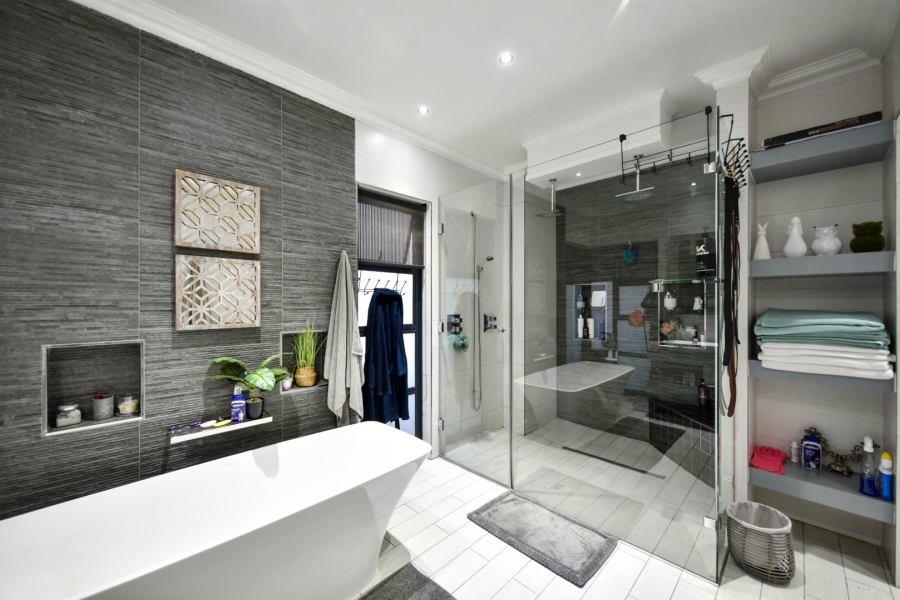 4 Bedroom Property for Sale in Lombardy Gauteng
