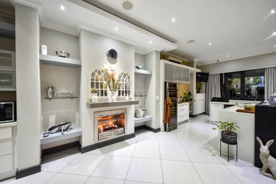 4 Bedroom Property for Sale in Lombardy Gauteng