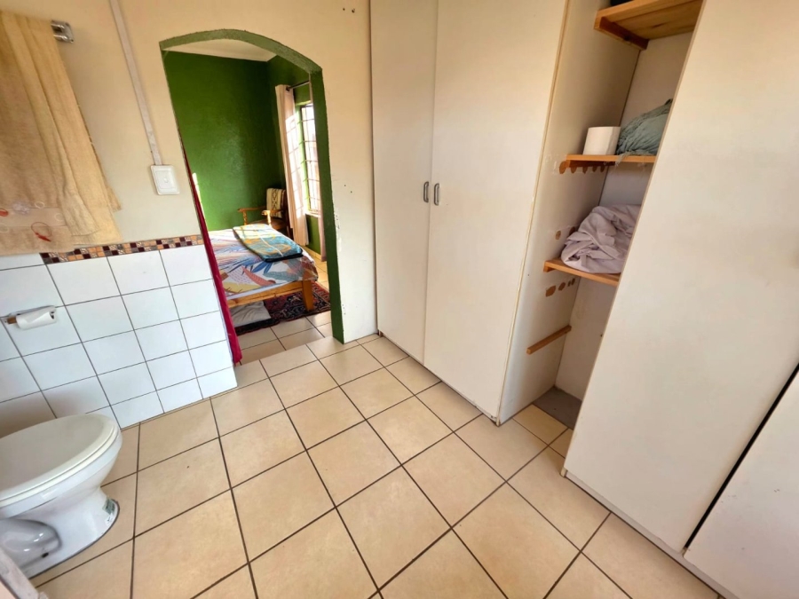 Commercial Property for Sale in Mont Lorraine Ah Gauteng