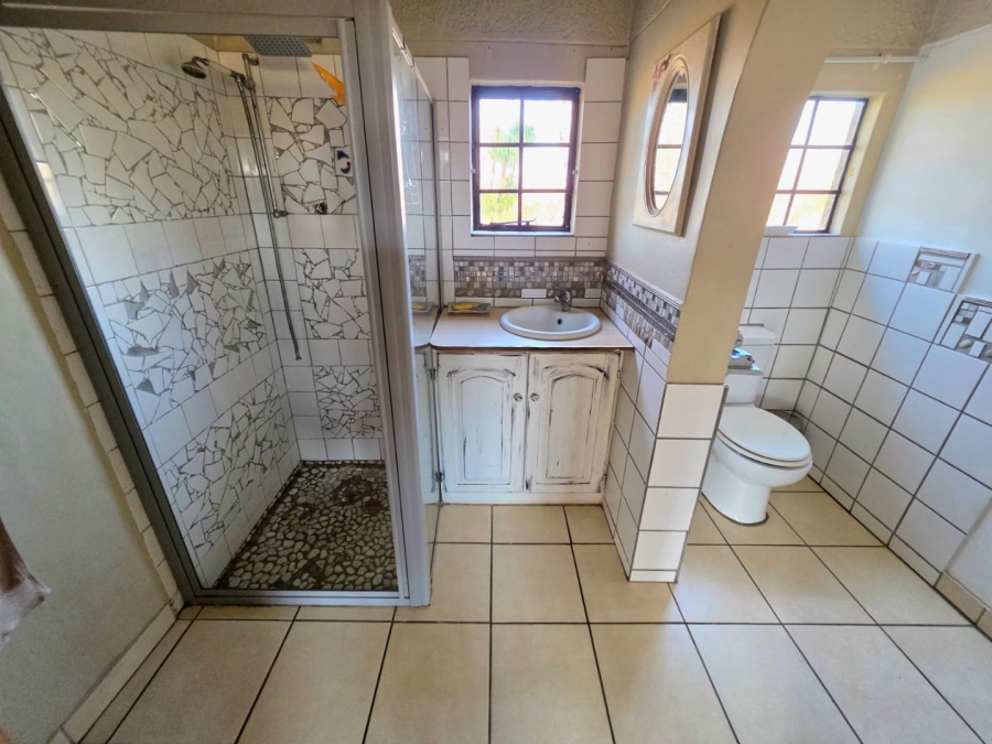 Commercial Property for Sale in Mont Lorraine Ah Gauteng