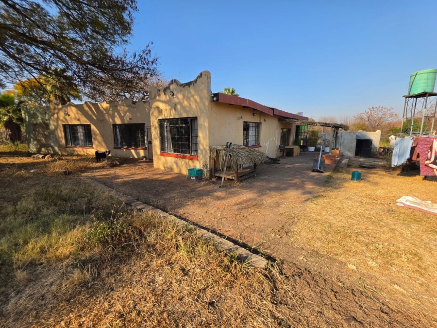 Commercial Property for Sale in Mont Lorraine Ah Gauteng