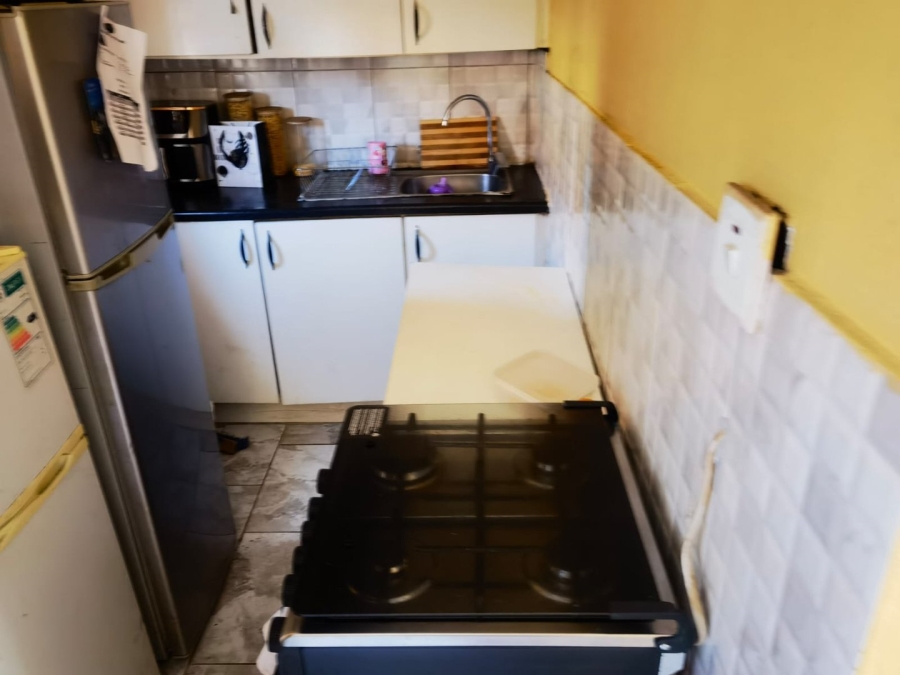 2 Bedroom Property for Sale in Windmill Park Gauteng