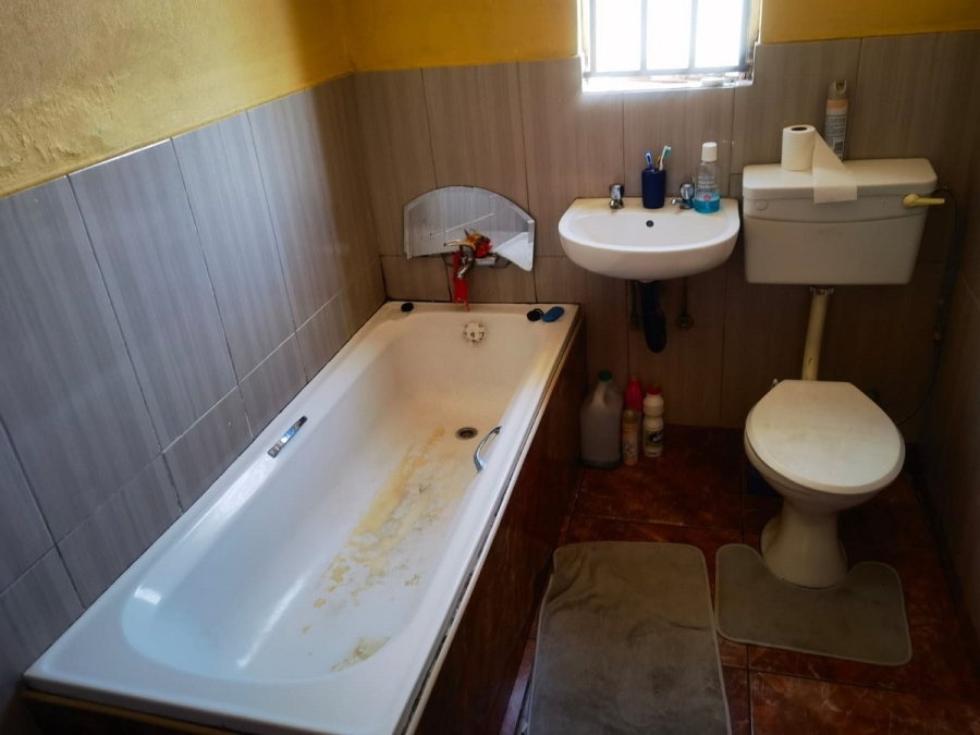 2 Bedroom Property for Sale in Windmill Park Gauteng