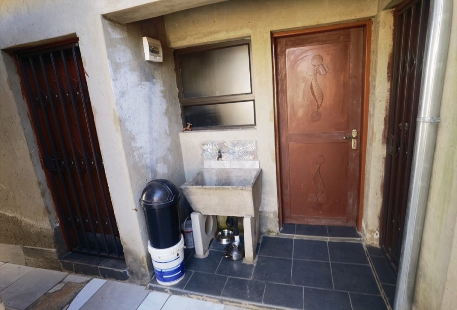 2 Bedroom Property for Sale in Windmill Park Gauteng