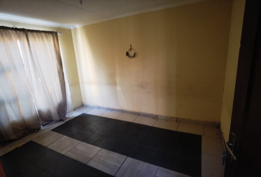 2 Bedroom Property for Sale in Windmill Park Gauteng