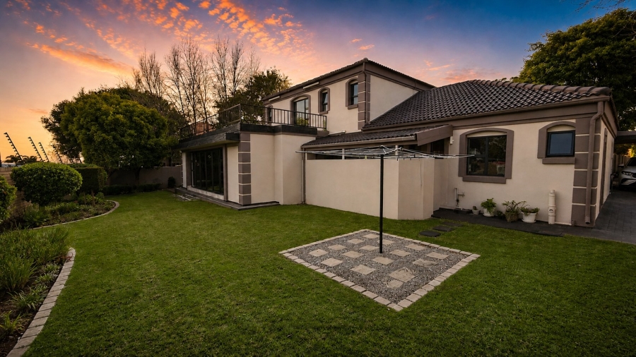3 Bedroom Property for Sale in Amberfield Crest Estate Gauteng
