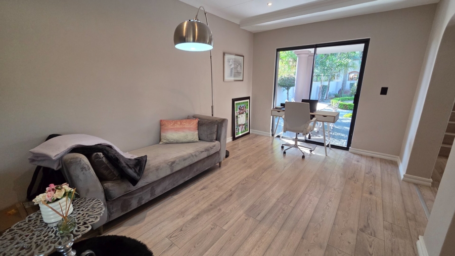 3 Bedroom Property for Sale in Amberfield Crest Estate Gauteng