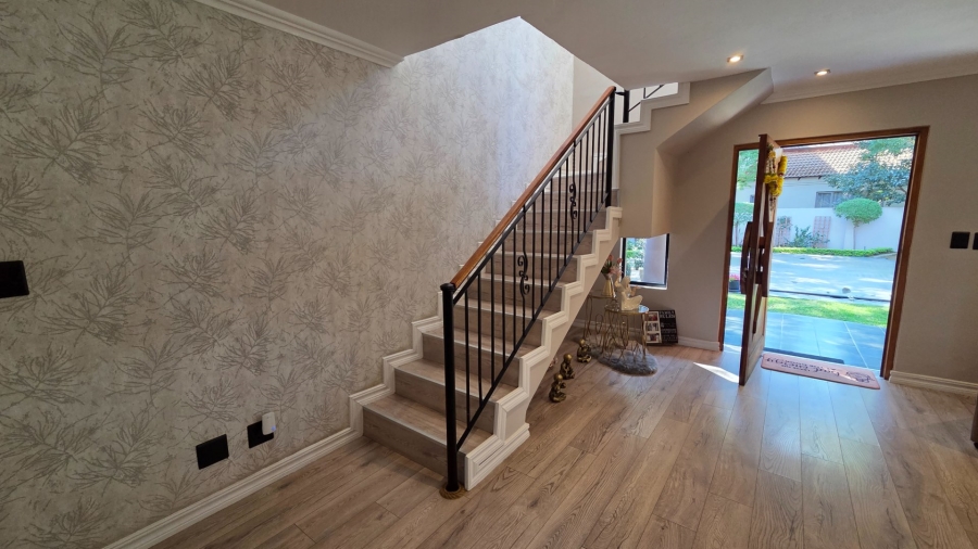 3 Bedroom Property for Sale in Amberfield Crest Estate Gauteng