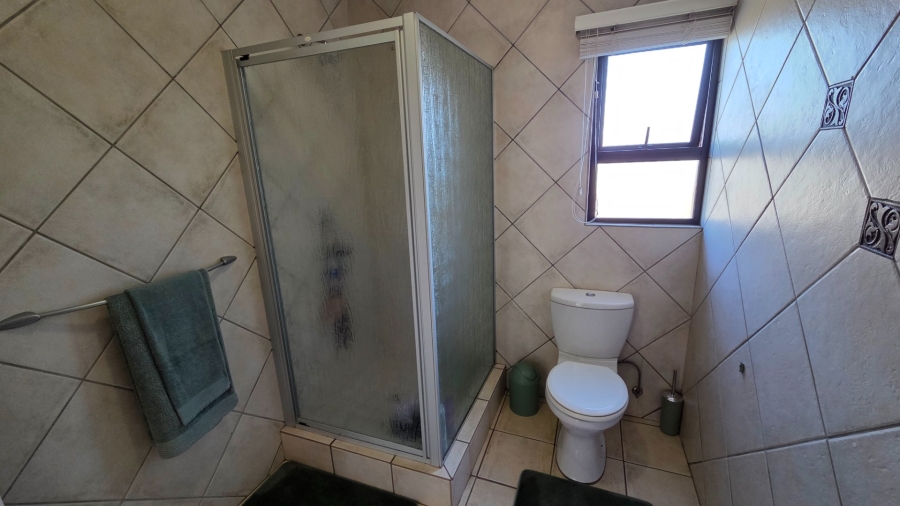 3 Bedroom Property for Sale in Amberfield Crest Estate Gauteng
