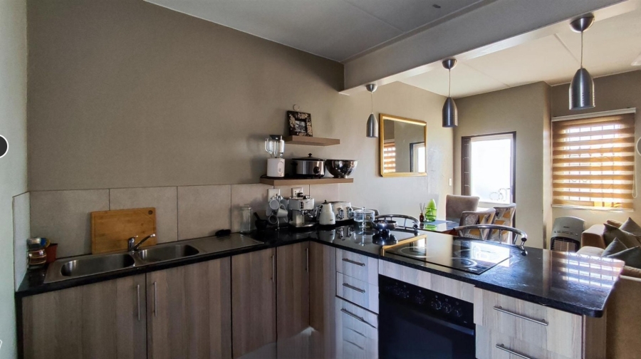3 Bedroom Property for Sale in Albertsdal Gauteng