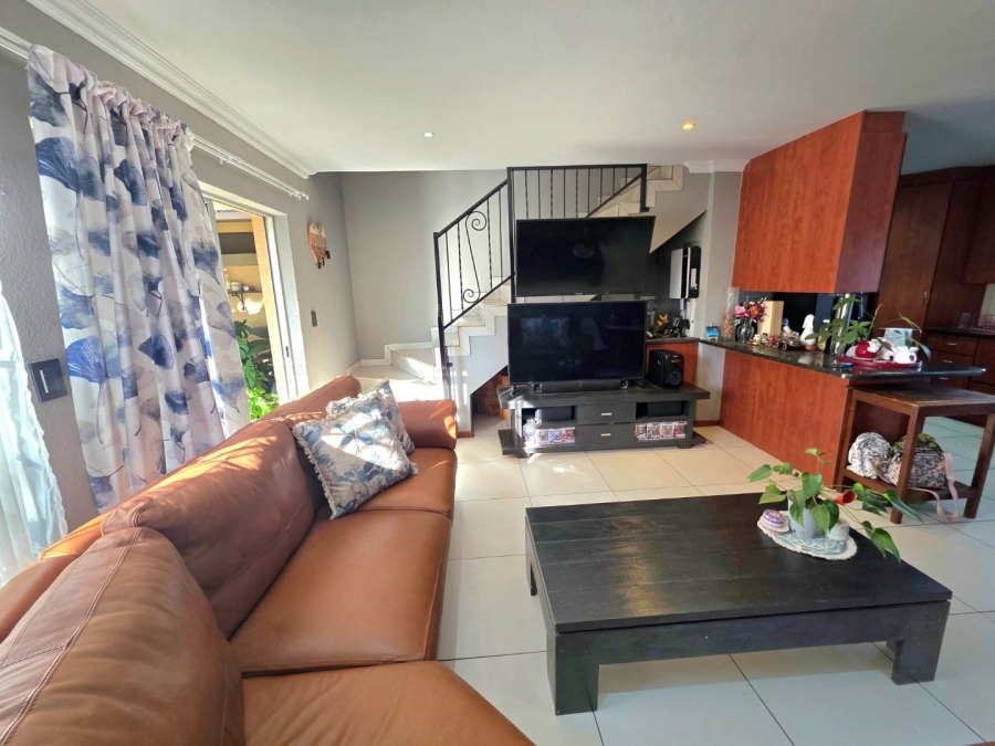 3 Bedroom Property for Sale in La Montagne Gauteng