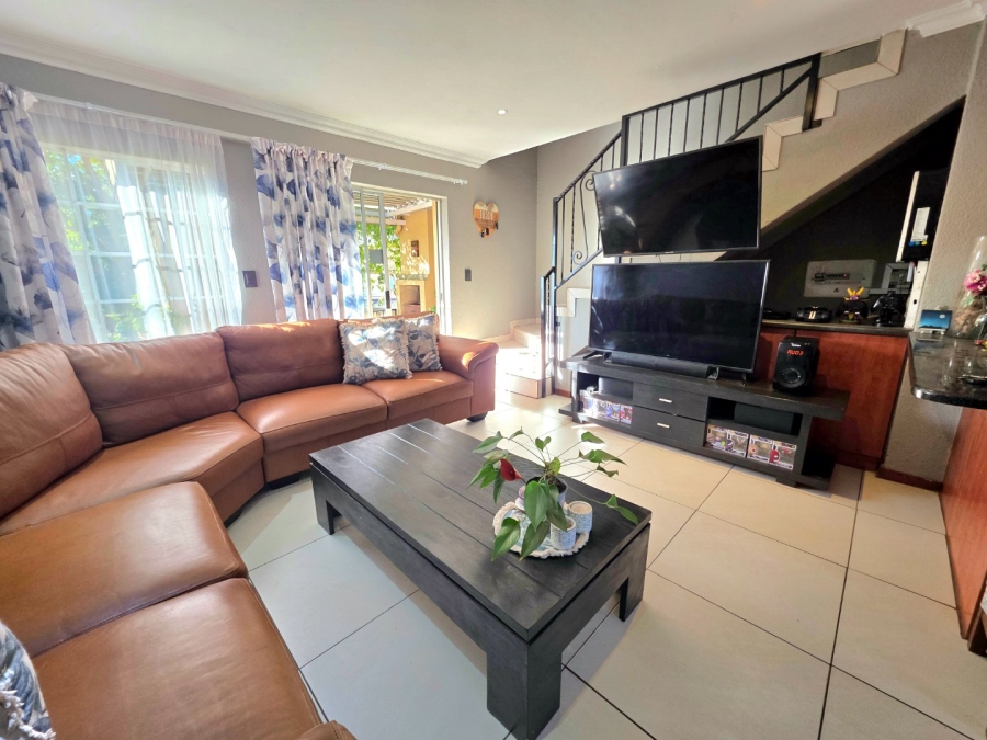 3 Bedroom Property for Sale in La Montagne Gauteng
