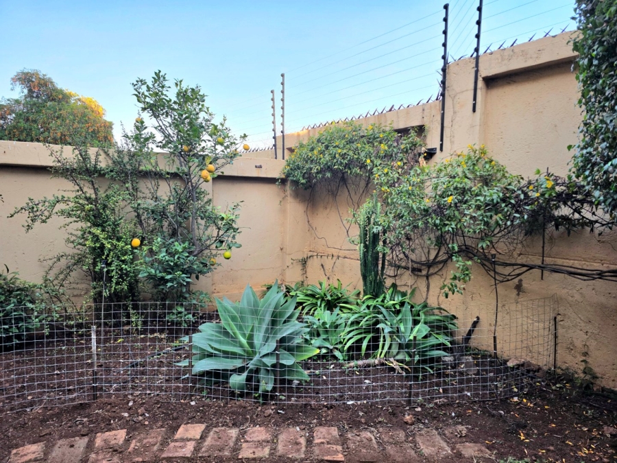 3 Bedroom Property for Sale in La Montagne Gauteng