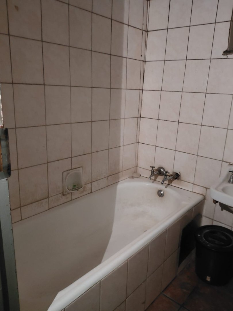 2 Bedroom Property for Sale in Pretoria Central Gauteng