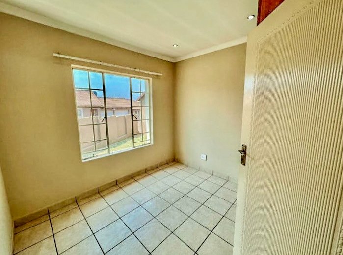 3 Bedroom Property for Sale in Thatchfield Estate Gauteng