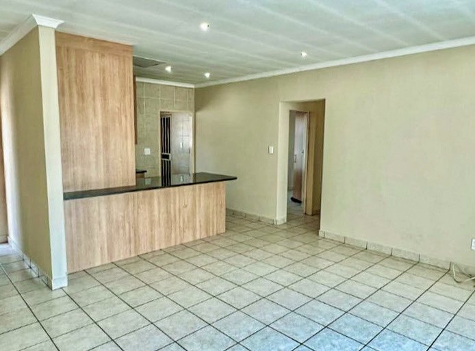 3 Bedroom Property for Sale in Thatchfield Estate Gauteng