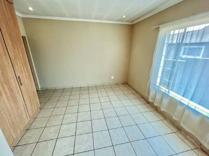 3 Bedroom Property for Sale in Thatchfield Estate Gauteng