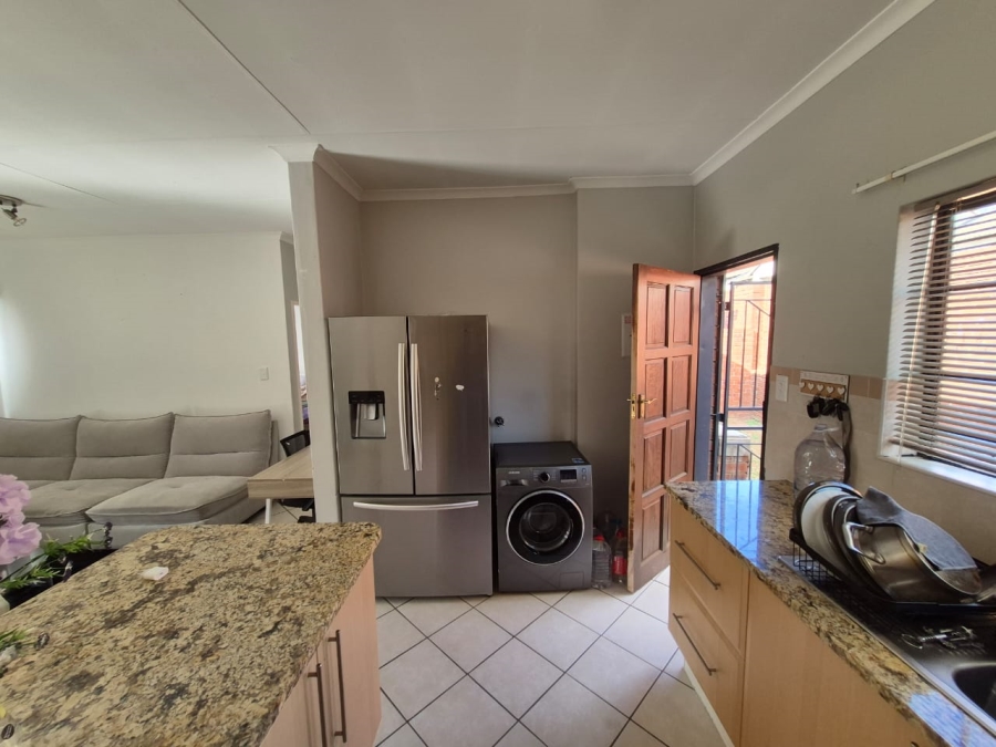 2 Bedroom Property for Sale in Mooikloof Ridge Gauteng