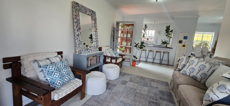 2 Bedroom Property for Sale in Die Hoewes Gauteng