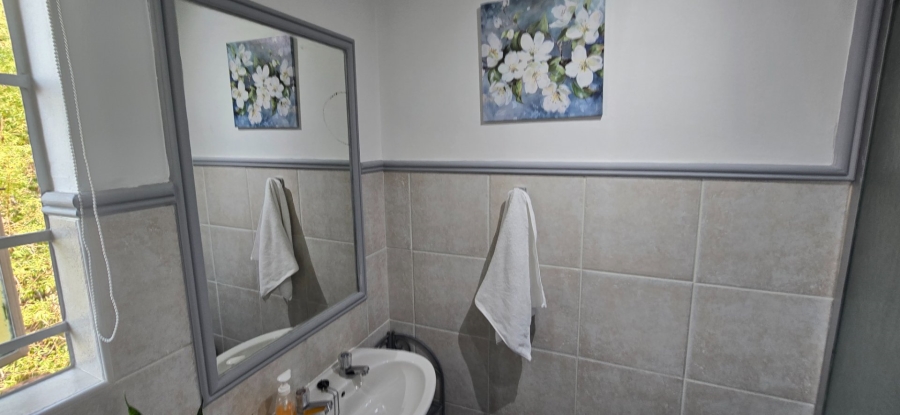 2 Bedroom Property for Sale in Die Hoewes Gauteng
