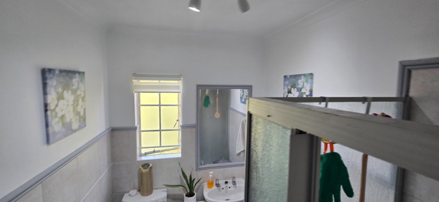 2 Bedroom Property for Sale in Die Hoewes Gauteng