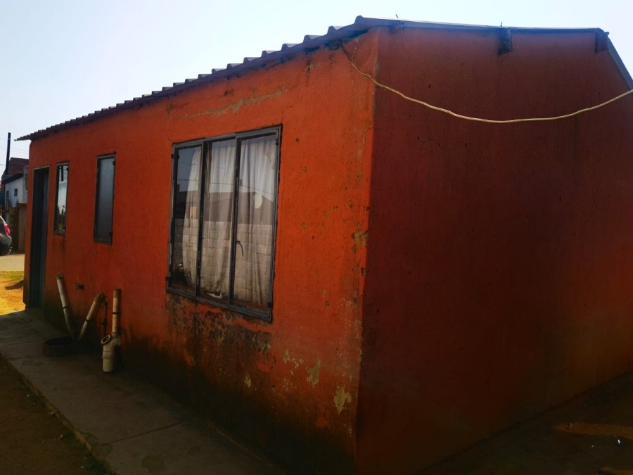 2 Bedroom Property for Sale in Daveyton Gauteng