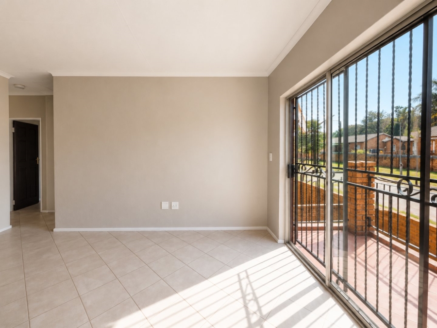 2 Bedroom Property for Sale in Honeypark Gauteng