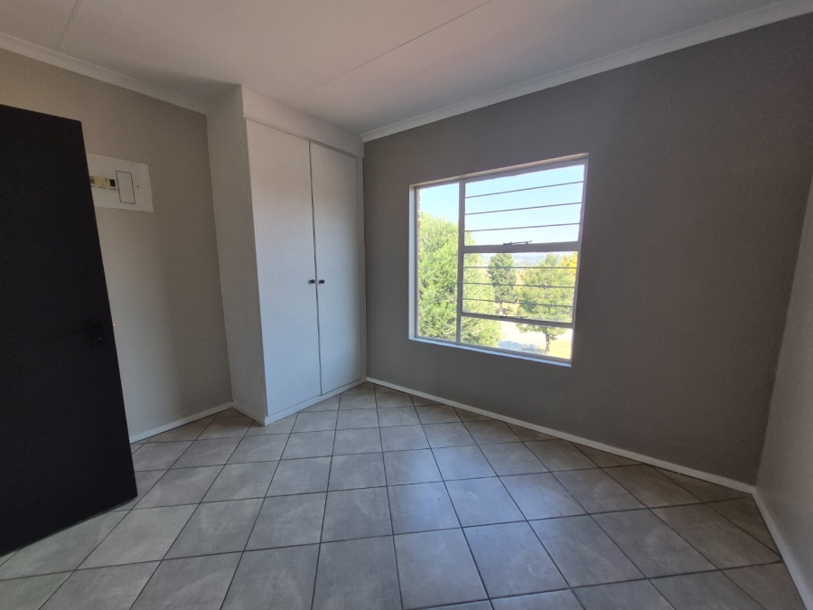 2 Bedroom Property for Sale in Honeypark Gauteng