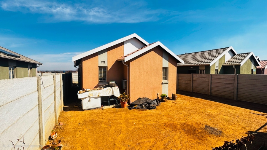 3 Bedroom Property for Sale in Sky City Gauteng