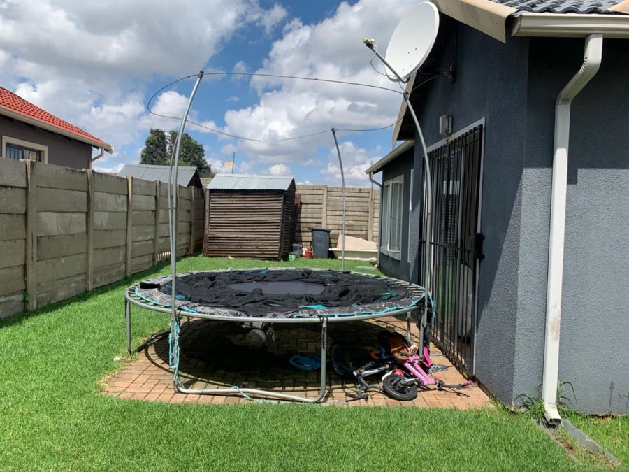 3 Bedroom Property for Sale in Terenure Gauteng