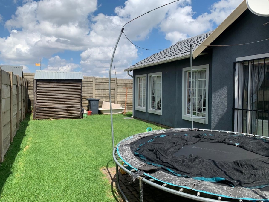 3 Bedroom Property for Sale in Terenure Gauteng