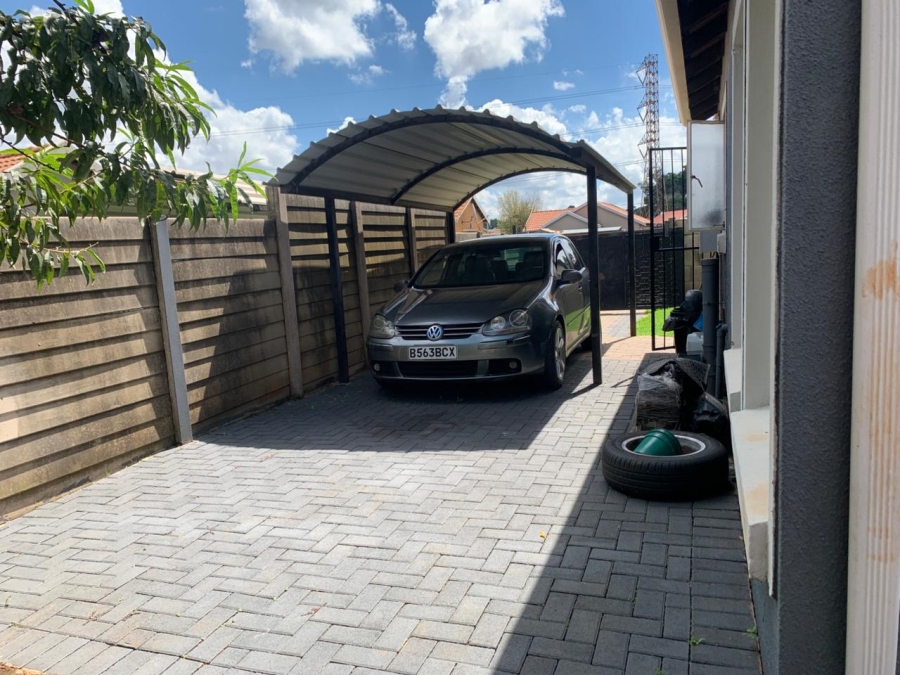 3 Bedroom Property for Sale in Terenure Gauteng