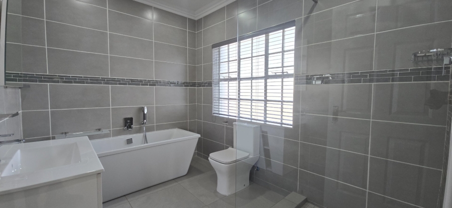 4 Bedroom Property for Sale in Meyersdal Gauteng