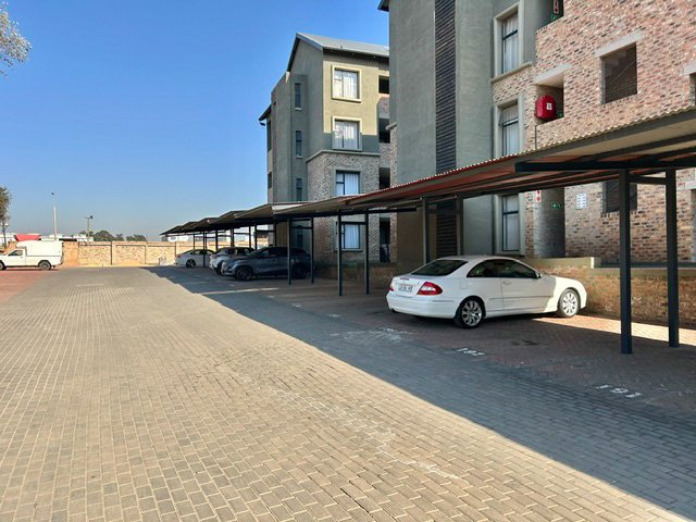 2 Bedroom Property for Sale in Pomona Gauteng