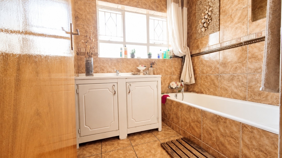 3 Bedroom Property for Sale in Arcon Park Gauteng