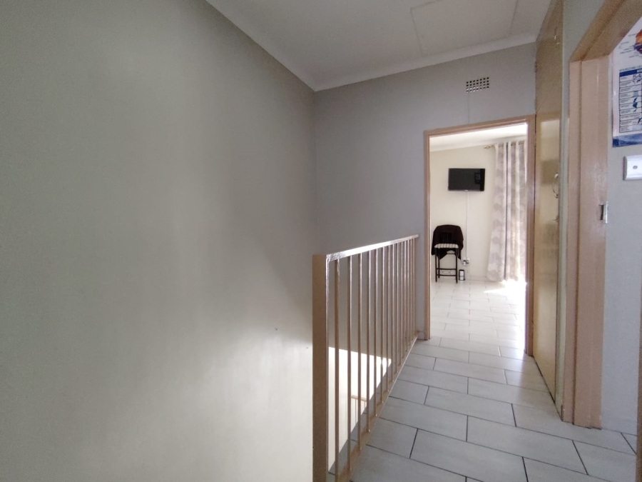 2 Bedroom Property for Sale in Dayanglen Gauteng