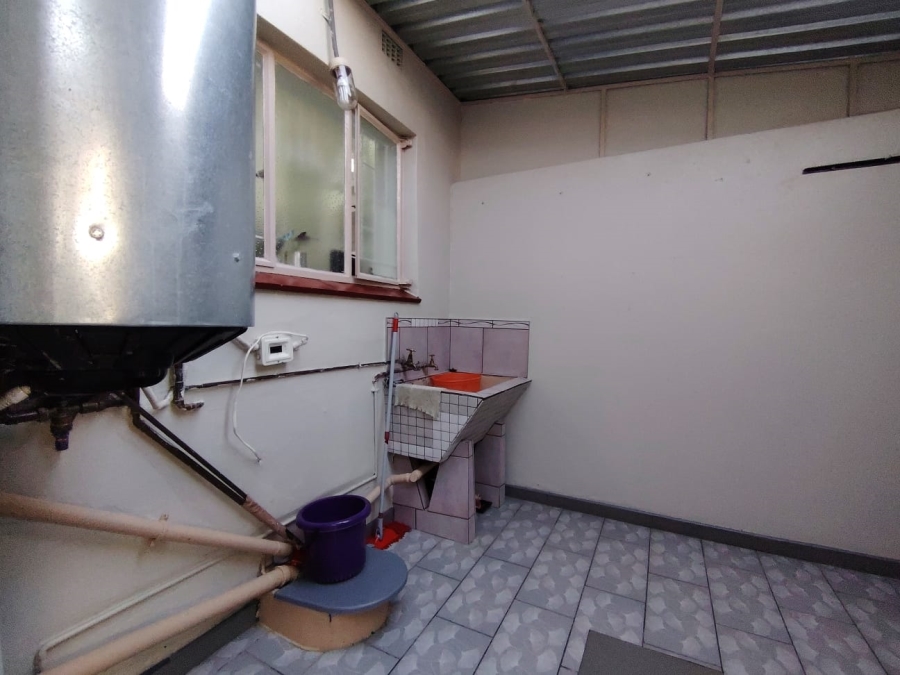 2 Bedroom Property for Sale in Dayanglen Gauteng