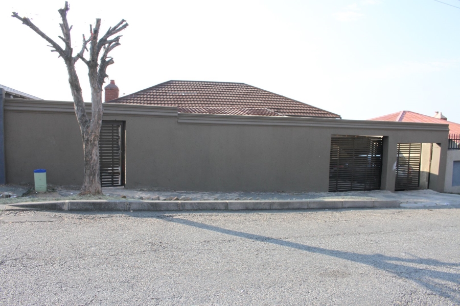 3 Bedroom Property for Sale in South Hills Gauteng