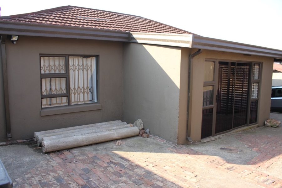3 Bedroom Property for Sale in South Hills Gauteng