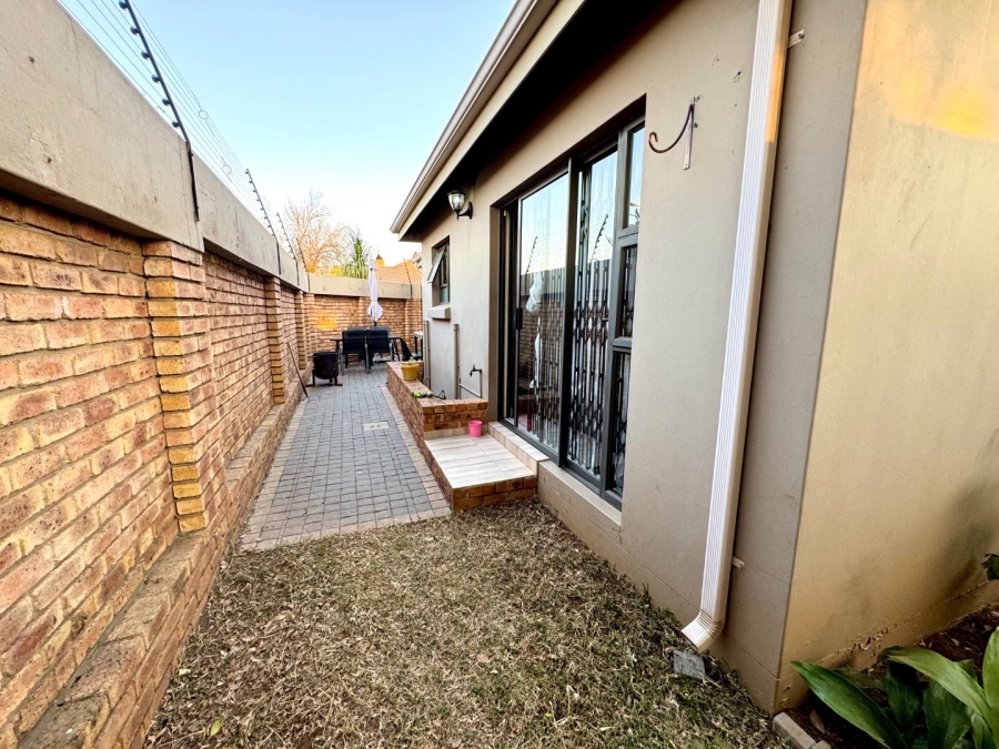 2 Bedroom Property for Sale in Kempton Park Ext 4 Gauteng