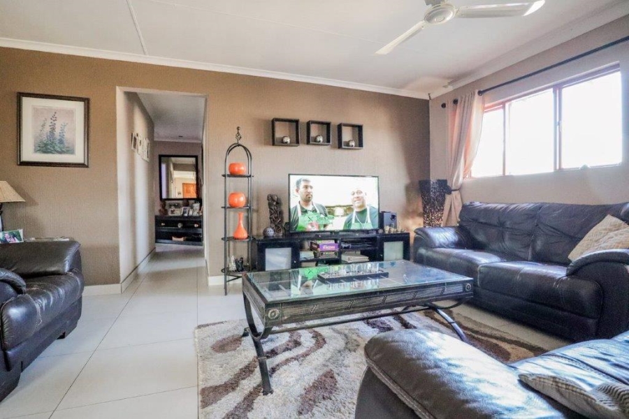 3 Bedroom Property for Sale in Van Riebeeck Park Gauteng