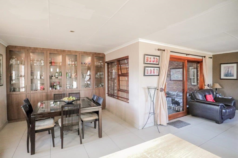 3 Bedroom Property for Sale in Van Riebeeck Park Gauteng