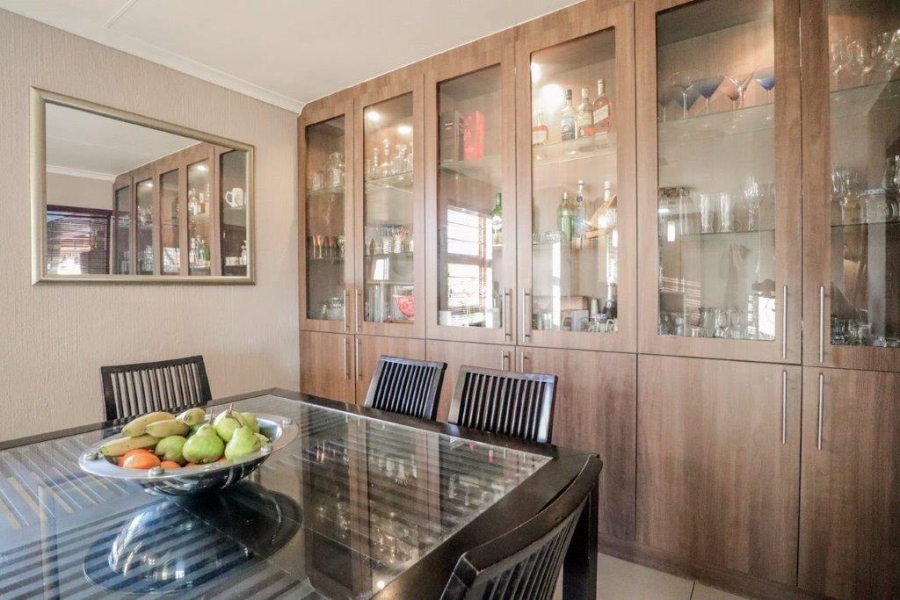 3 Bedroom Property for Sale in Van Riebeeck Park Gauteng