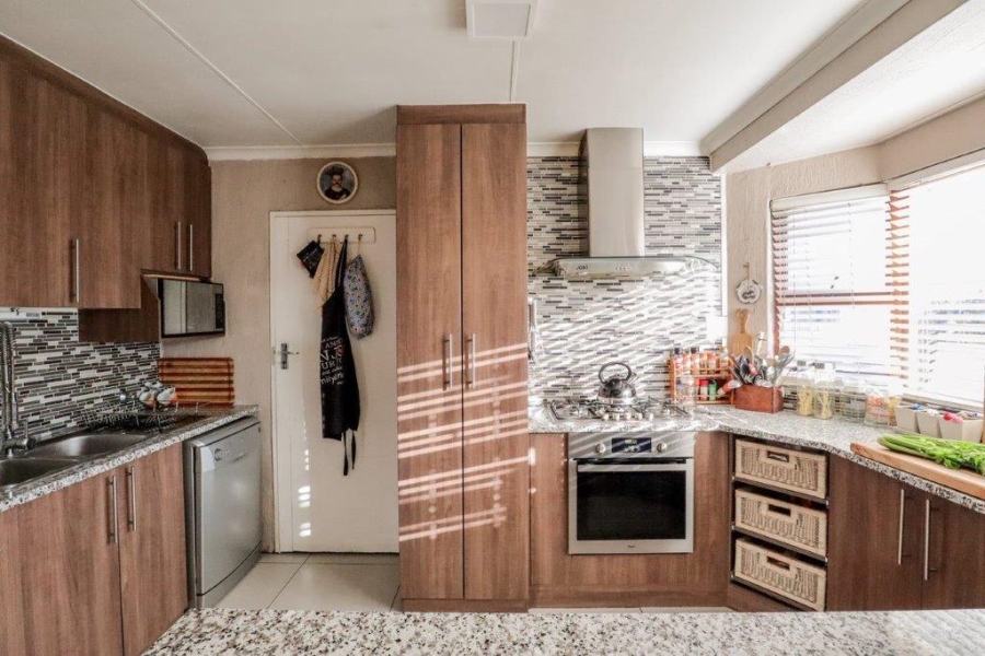 3 Bedroom Property for Sale in Van Riebeeck Park Gauteng