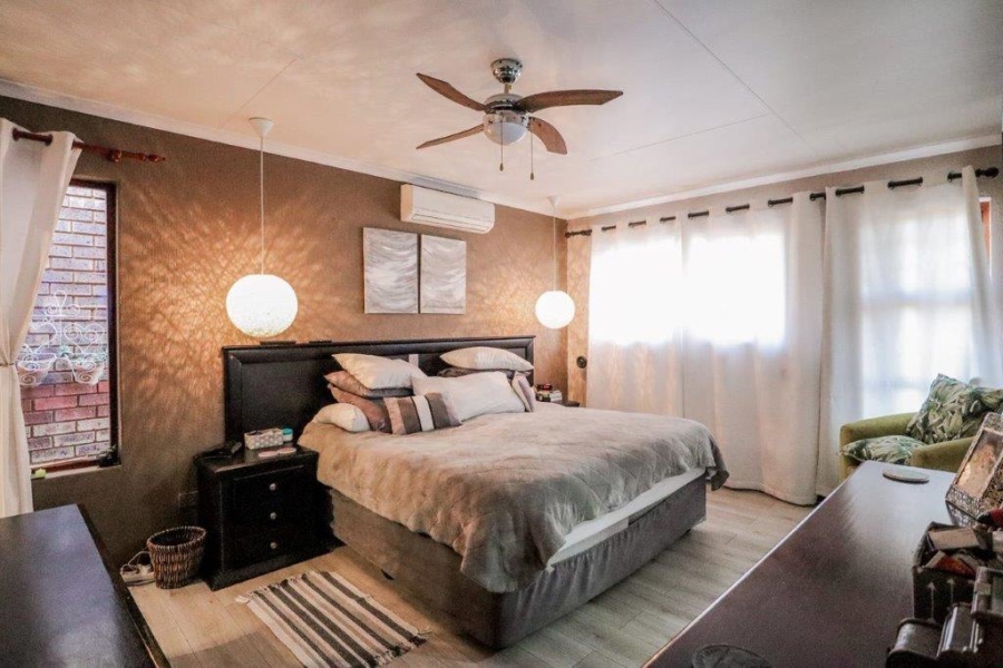 3 Bedroom Property for Sale in Van Riebeeck Park Gauteng
